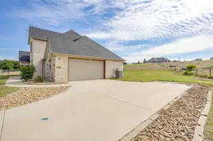 120 War Wagon Cir, Millsap, TX 76066 - Photo 38