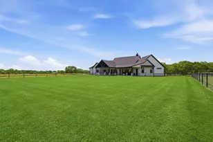 519 Reason Jones Rd, Valley View, TX 76272 - Photo 38