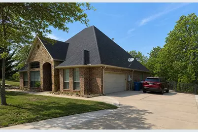 253 S Natural Springs Lane, Azle, TX 76020 - Photo 2