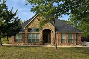 253 S Natural Springs Ln, Azle, TX 76020 - Photo 1