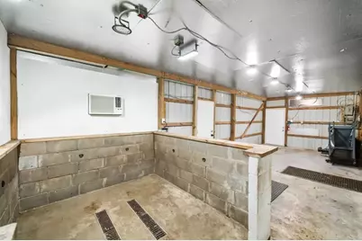 8085 Jackson Road, Krum, TX 76249 - Photo 30