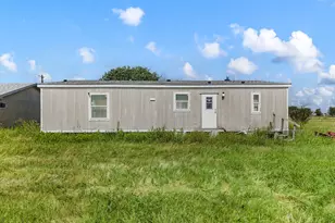 17711 James C. Jack Dr, Justin, TX 76247 - Photo 18