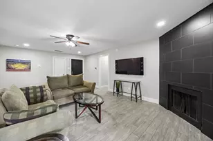 434 Stonehenge Dr, Arlington, TX 76014 - Photo 6
