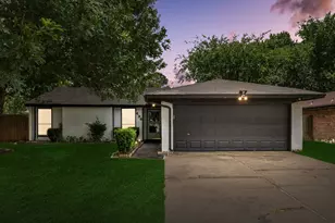 434 Stonehenge Dr, Arlington, TX 76014 - Photo 1
