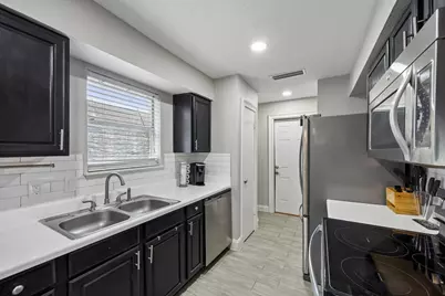 434 Stonehenge Drive, Arlington, TX 76014 - Photo 10