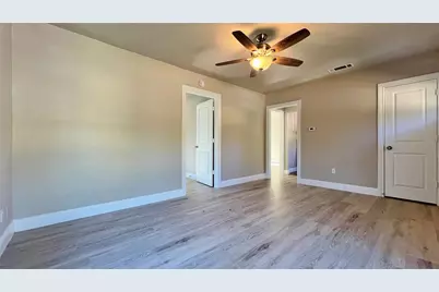 4133 Alamo Avenue, Fort Worth, TX 76107 - Photo 10
