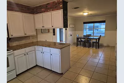 243 Weldon Drive, Woodway, TX 76712 - Photo 8