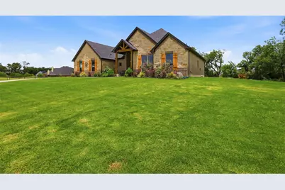 915 Taylor Branch, Springtown, TX 76082 - Photo 4