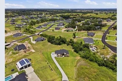 915 Taylor Branch, Springtown, TX 76082 - Photo 30