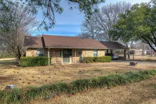 204 Garrett Ave, East Tawakoni, TX 75472 - Photo 2