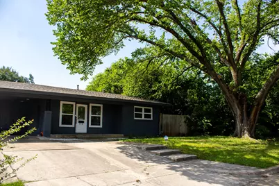 3825 W Spurgeon Street, Fort Worth, TX 76133 - Photo 2