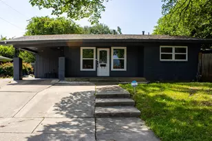 3825 W Spurgeon St, Fort Worth, TX 76133 - Photo 2
