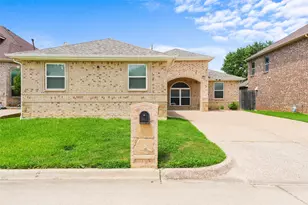 3807 Winding Rd, Arlington, TX 76016 - Photo 1
