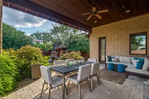 5650 Charlestown Dr, Dallas, TX 75230 - Photo 32