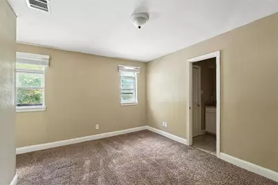 2411 Meadow Creek Drive, Carrollton, TX 75006 - Photo 10