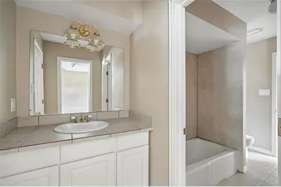 2411 Meadow Creek Drive, Carrollton, TX 75006 - Photo 16