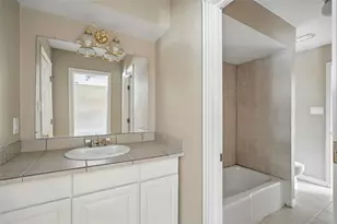2411 Meadow Creek Dr, Carrollton, TX 75006 - Photo 16