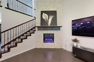 104 Balsam Dr, Red Oak, TX 75154 - Photo 2