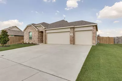 1136 Cropout Way, Fort Worth, TX 76052 - Photo 2