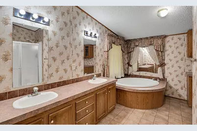 652 Middle Windsor Road, McGregor, TX 76657 - Photo 18