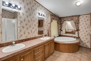 652 Middle Windsor Rd, McGregor, TX 76657 - Photo 18