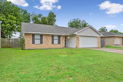 1933 Century Drive, Waco, TX 76712 - Photo 2
