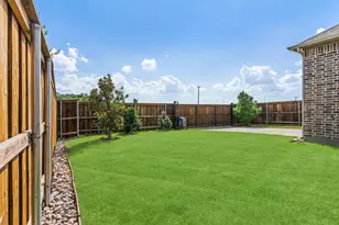 12767 Royal Oaks Ln, Farmers Branch, TX 75234 - Photo 26
