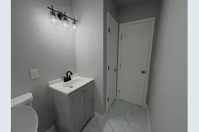 628 W 3rd Street, Burkburnett, TX 76354 - Photo 12