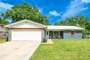 605 28th Ave, Mineral Wells, TX 76067 - Photo 1