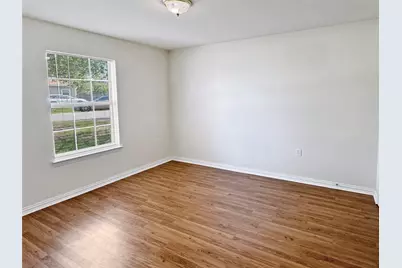 5711 Arlington Park Drive, Dallas, TX 75235 - Photo 2