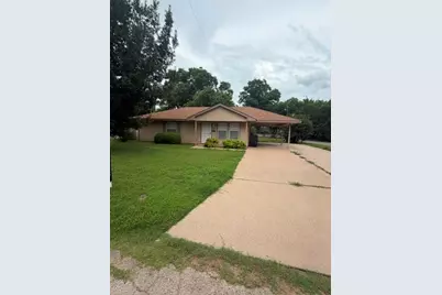 907 Hodge Street, Cleburne, TX 76033 - Photo 1