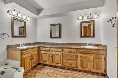 1009 Kings Canyon Court, Grapevine, TX 76051 - Photo 16