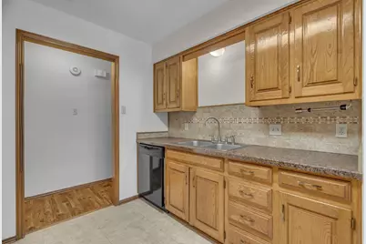 1009 Kings Canyon Court, Grapevine, TX 76051 - Photo 10