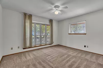 1009 Kings Canyon Court, Grapevine, TX 76051 - Photo 18