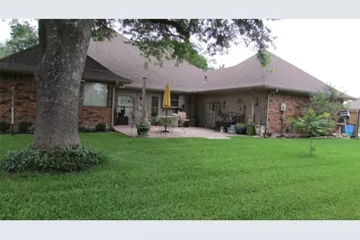 901 Lakeway Drive, Ennis, TX 75119 - Photo 2