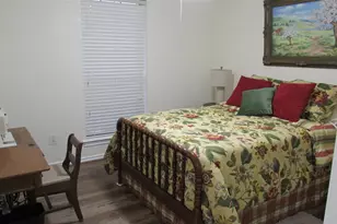 901 Lakeway Dr, Ennis, TX 75119 - Photo 18
