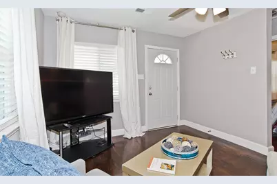 1810 Shaw Street, Dallas, TX 75212 - Photo 4