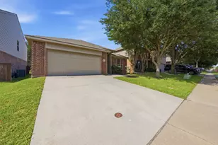 5820 Rubblestone Dr, McKinney, TX 75070 - Photo 2