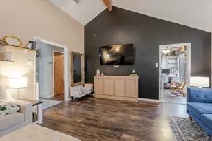 201 Oakridge Dr, Weatherford, TX 76086 - Photo 2