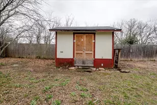 201 Oakridge Dr, Weatherford, TX 76086 - Photo 14