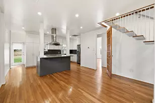 825 Thomasson Dr, Dallas, TX 75208 - Photo 8