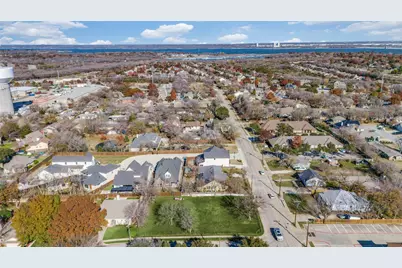 309 N Main Street, Grapevine, TX 76051 - Photo 6