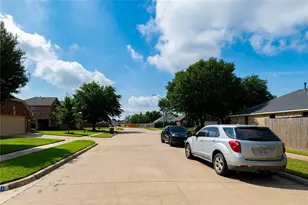 5840 Somerton Dr, Grand Prairie, TX 75052 - Photo 26
