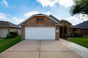 5840 Somerton Dr, Grand Prairie, TX 75052 - Photo 2