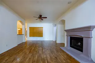 5840 Somerton Dr, Grand Prairie, TX 75052 - Photo 4