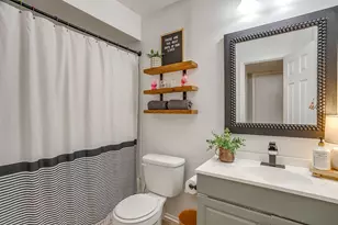 712 Poe St, Azle, TX 76020 - Photo 34