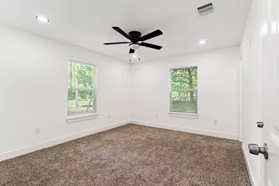 227 24th Street NW, Paris, TX 75460 - Photo 8