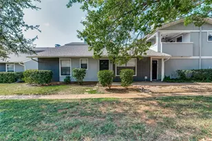 644 Timberline Dr, Hurst, TX 76053 - Photo 2