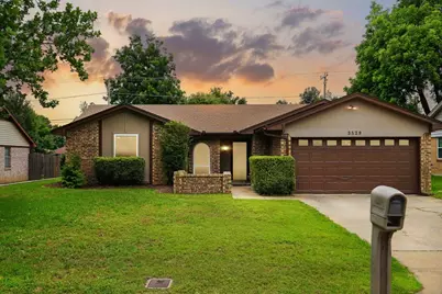 3529 Kelvin Avenue, Fort Worth, TX 76133 - Photo 2