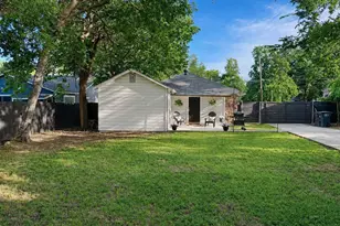 2401 Lillian St, Fort Worth, TX 76111 - Photo 10